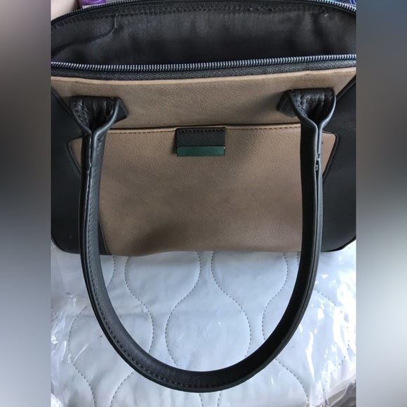 5/$20 2/$15 Vegan Handbag NWOT - Picture 9 of 10